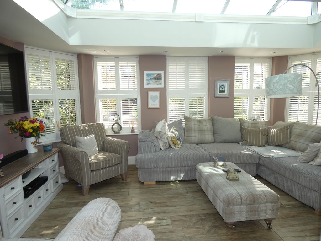 Garden Room- click for photo gallery